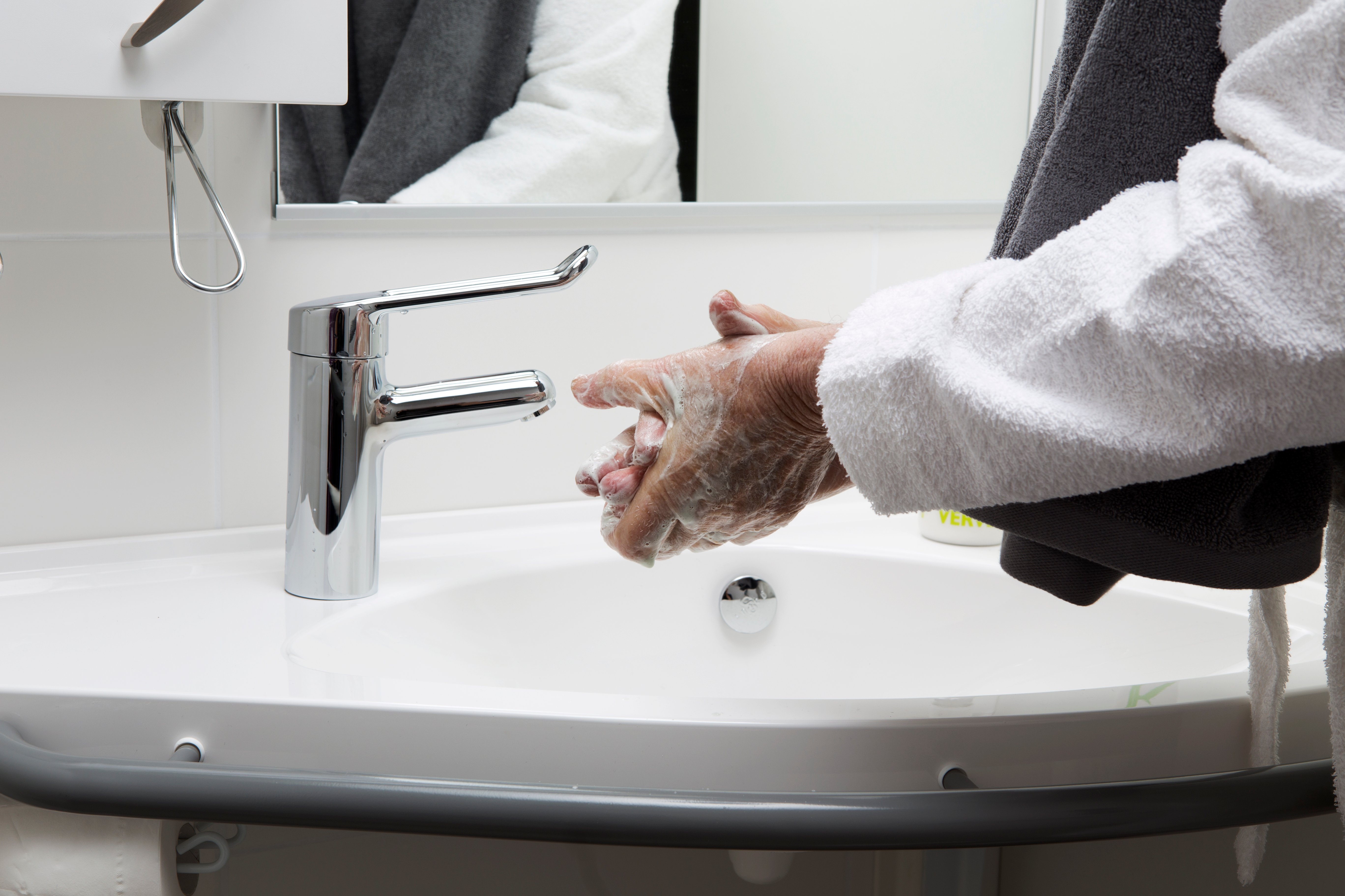 Hygienen ved sykehus er en viktig del av moderne sykehusbehandlinger og helsetjenester. 