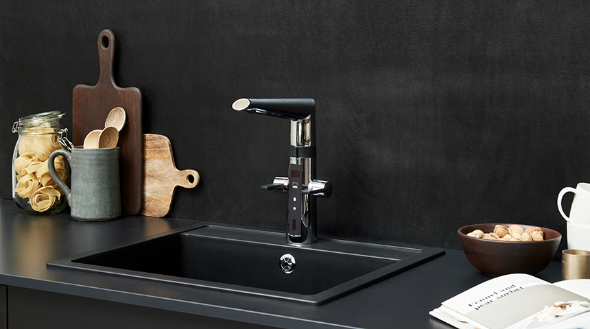 Oras Optima 2727F hybrid kitchen faucet combines the features of a traditional singe-lever faucet and a touchless faucet.